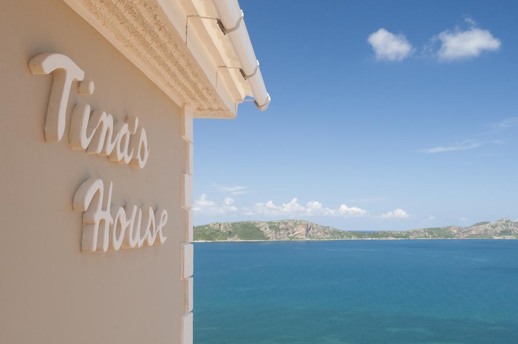 Tina'S House Aparthotel Pylos Bagian luar foto