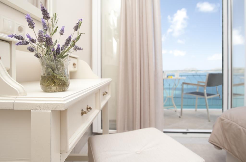 Tina'S House Aparthotel Pylos Bagian luar foto